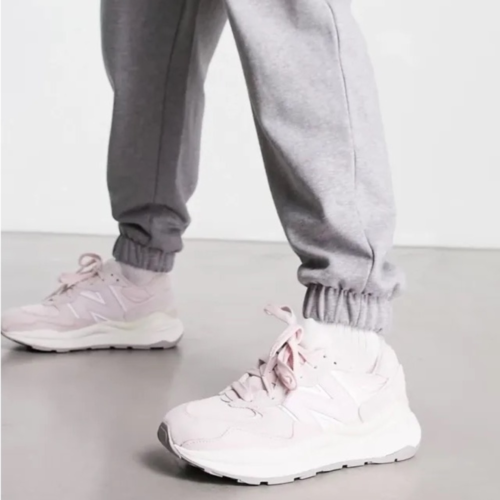 New Balance 57/40 Retro Running Shoes / Sneakers - Pink - Picture 12 of 14